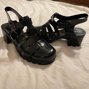 Madden Girl Escapee Black Jelly Sandals Size 8